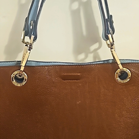 Calvin Klein's Reversible Tote, Brown/Lt. Blue, Goldtone Hardware - Picture 5 of 12